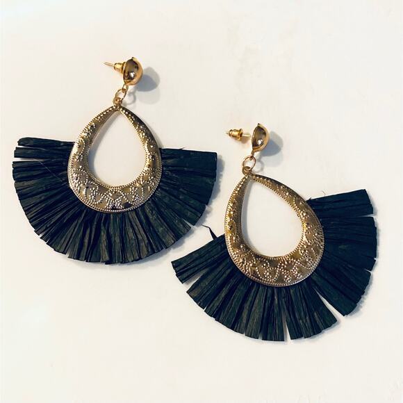 Black Raffia Teardrop Drop Earrings - Picture 1 of 1